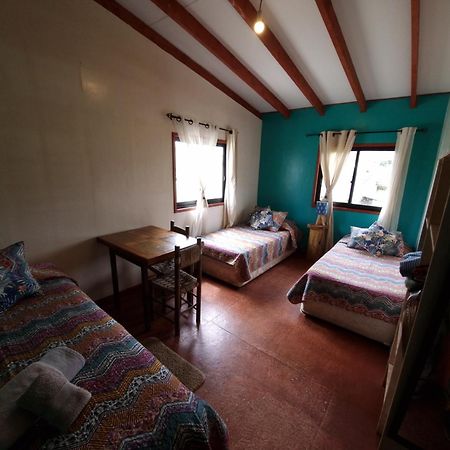 Hostal Vieroto Hanga Roa Buitenkant foto
