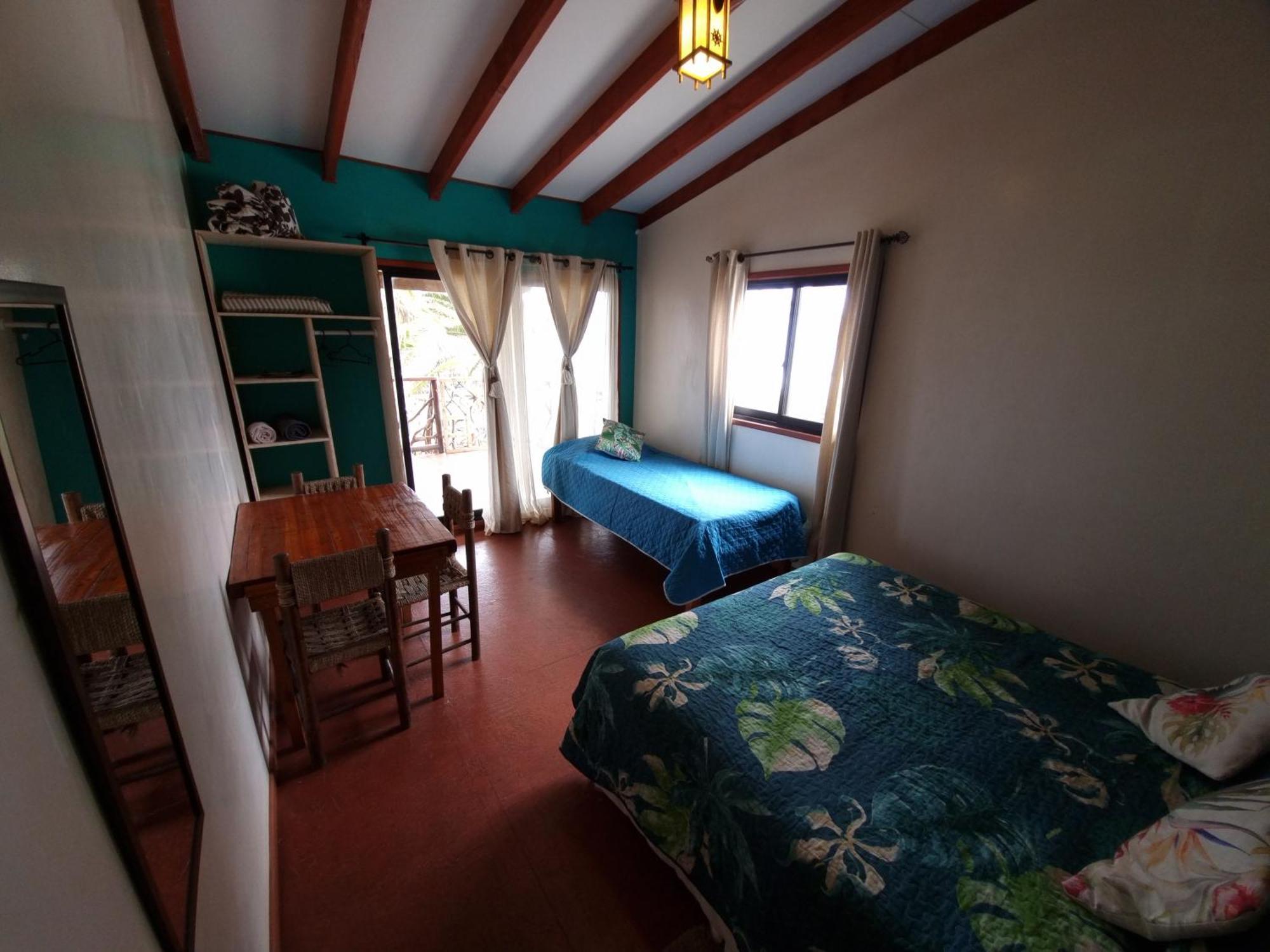 Hostal Vieroto Hanga Roa Buitenkant foto