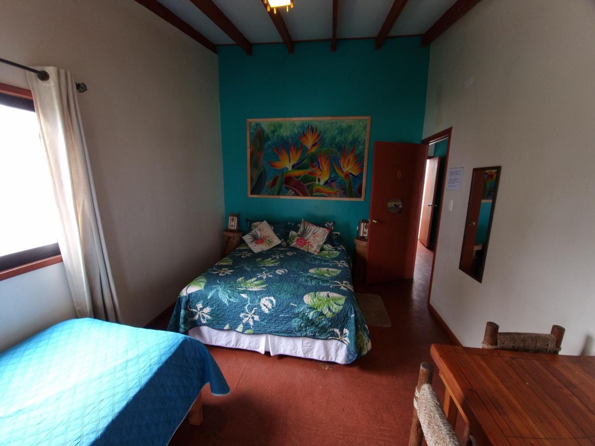 Hostal Vieroto Hanga Roa Buitenkant foto