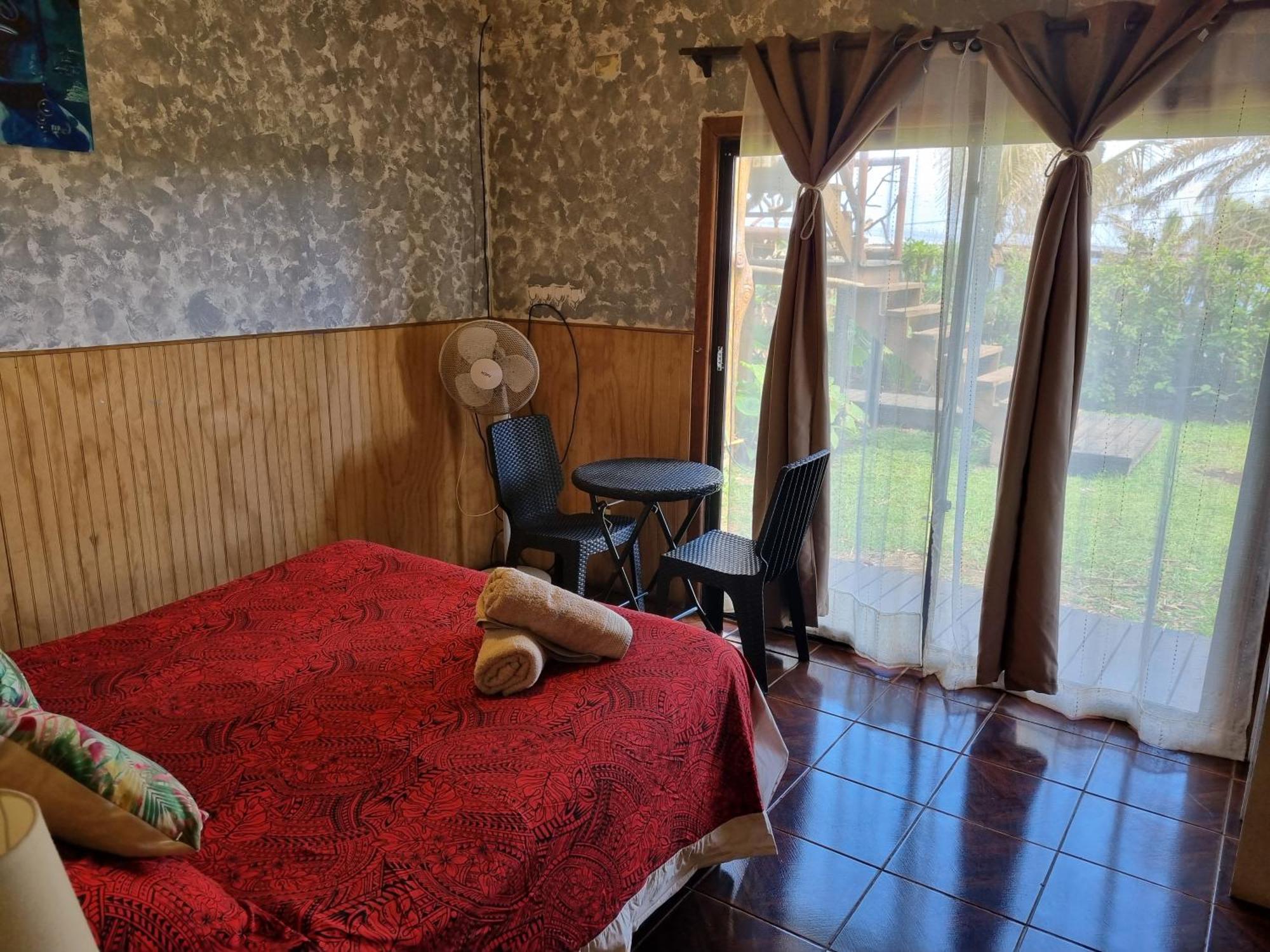 Hostal Vieroto Hanga Roa Buitenkant foto