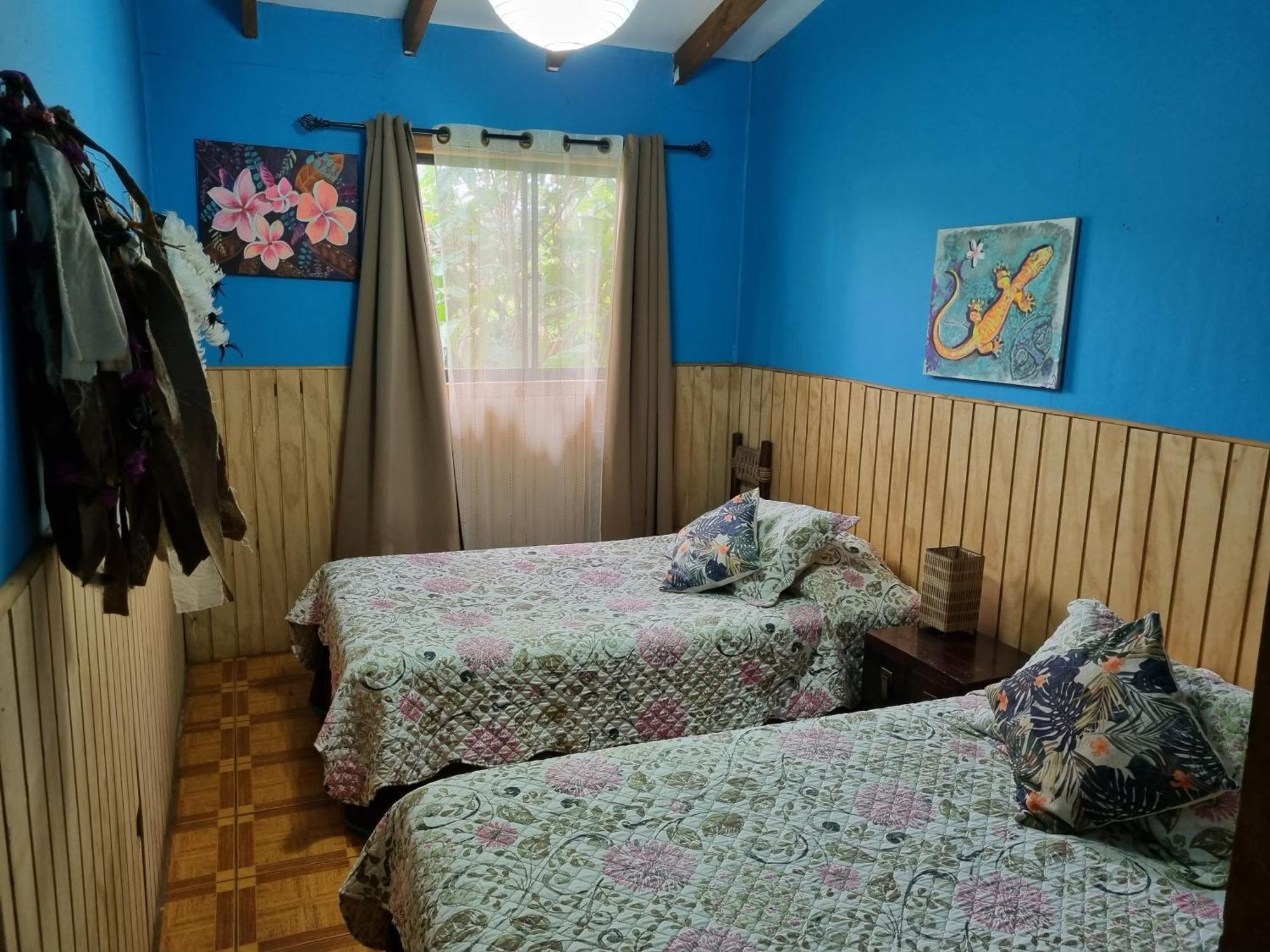 Hostal Vieroto Hanga Roa Buitenkant foto