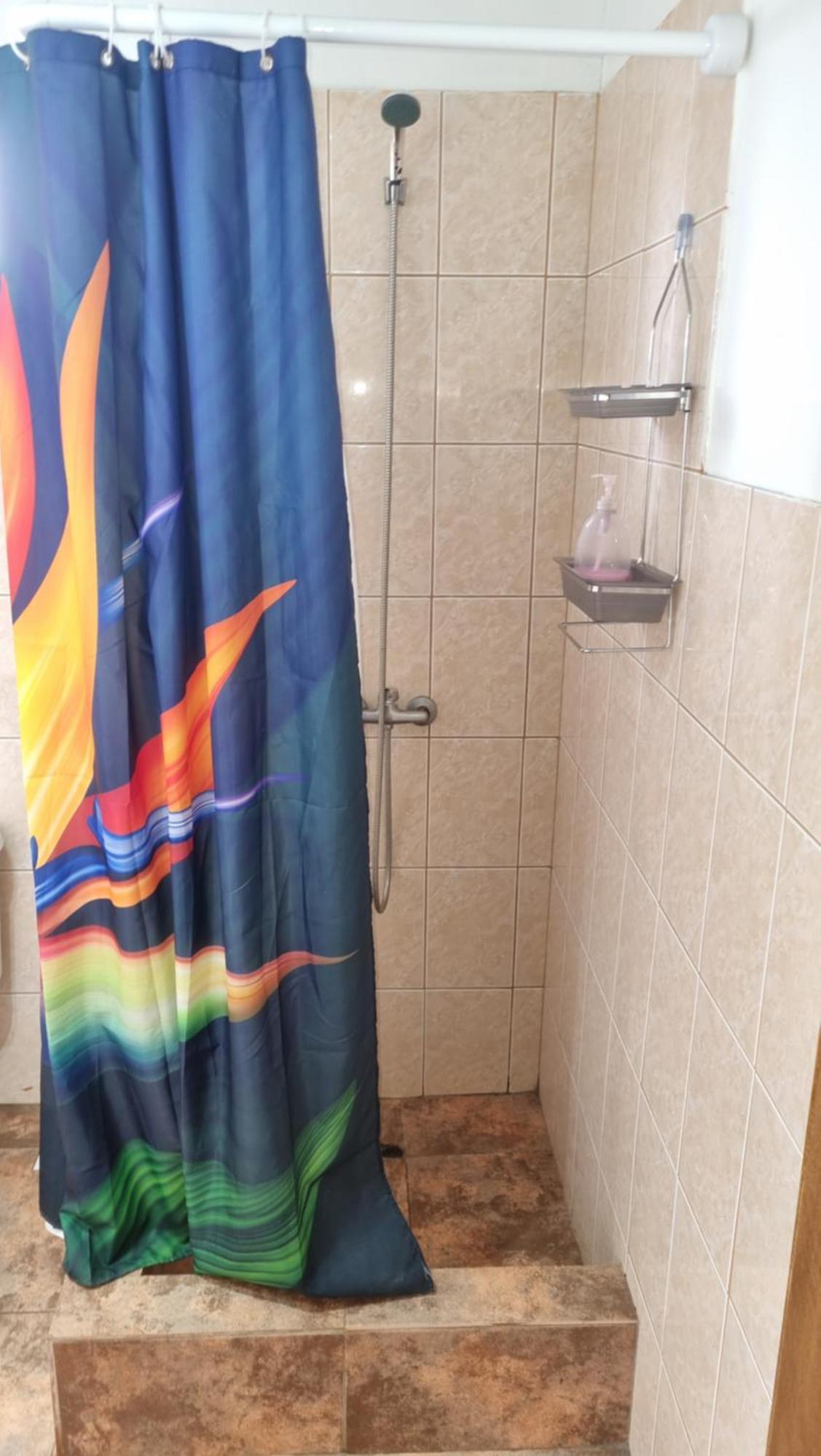 Hostal Vieroto Hanga Roa Buitenkant foto